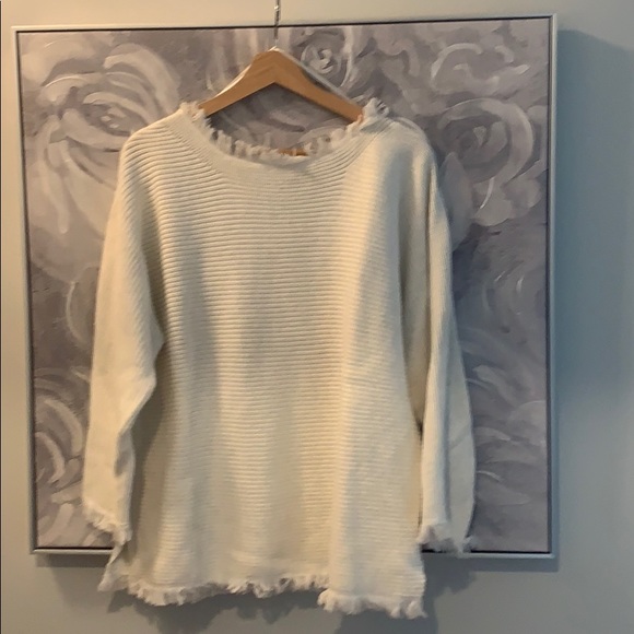 Sweater - Picture 1 of 1